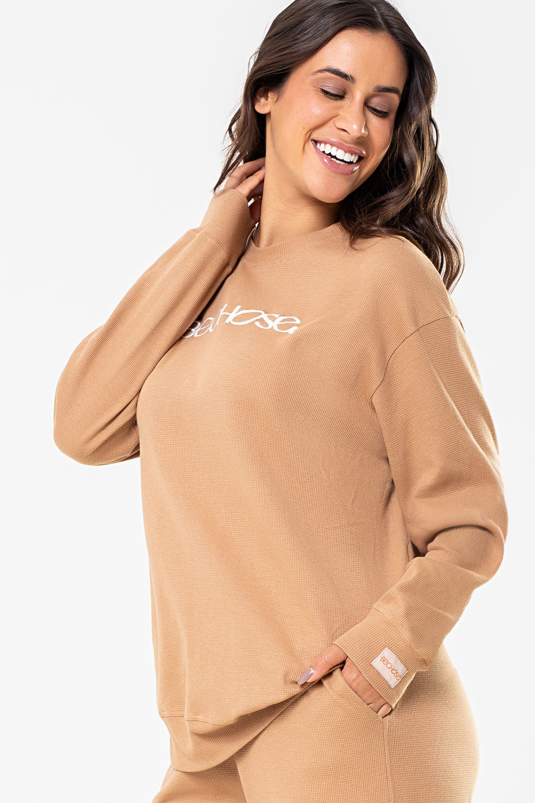 BECHOSE91337-blusa-4 Conjunto Blusão E Calça Serena Caramelo - Imagem 1